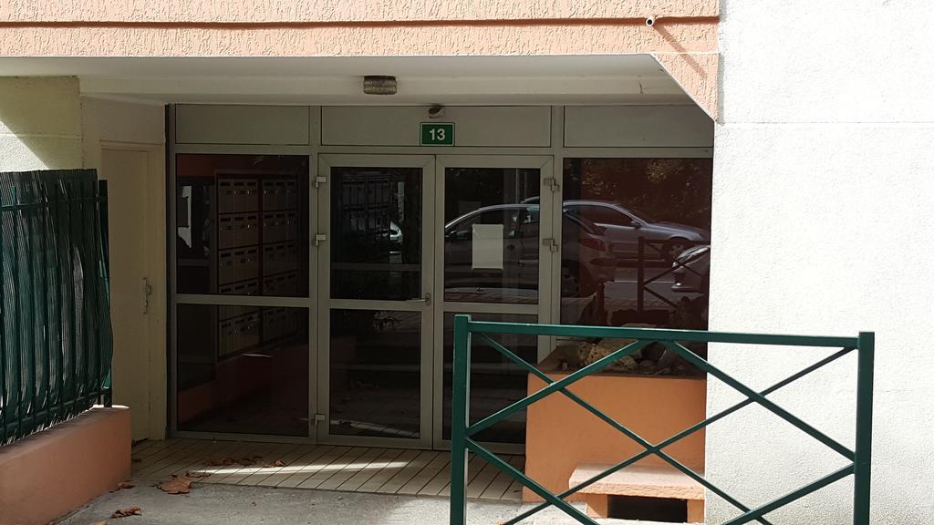 Le Marnois-Gare Apartamento Noisy-le-Grand Exterior foto